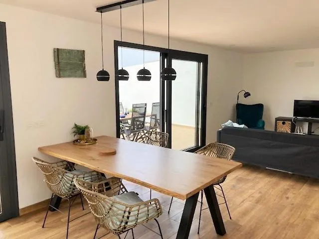 Chona Villa El Cuchillo