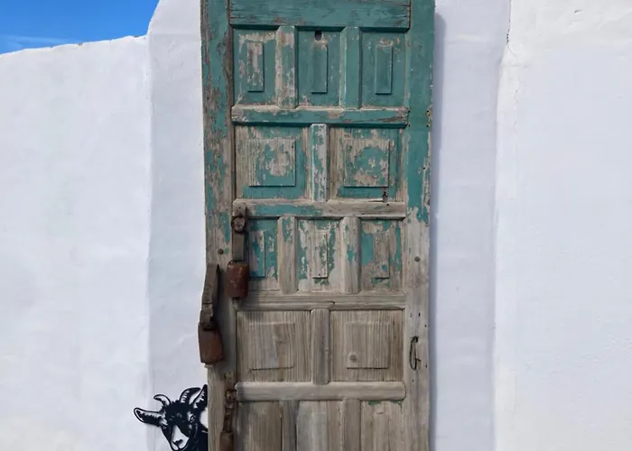 Chona Villa El Cuchillo